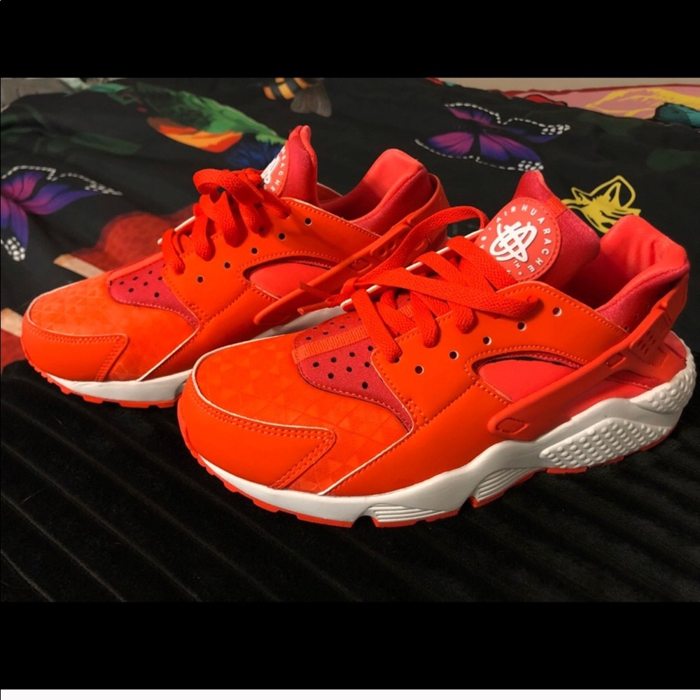 Nike shoes